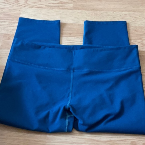 Fabletics - Picture 2 of 2